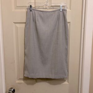 Signature by Larry Levine Gray striped pencil skirt - size 8